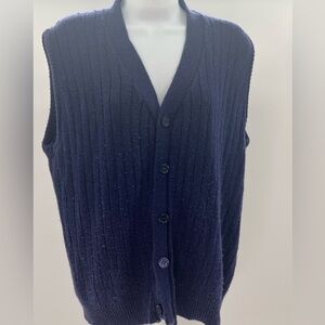 🌺 3/$15  Bernette Vintage 1970’s  Blue Sweater Vest Size L